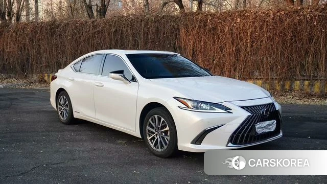 Lexus ES id 4298391 из Китая 8