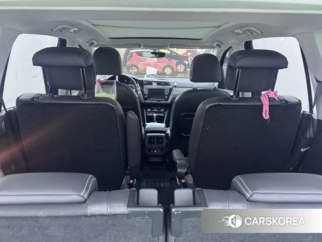 Volkswagen Touran L id 4211444 из Китая 7