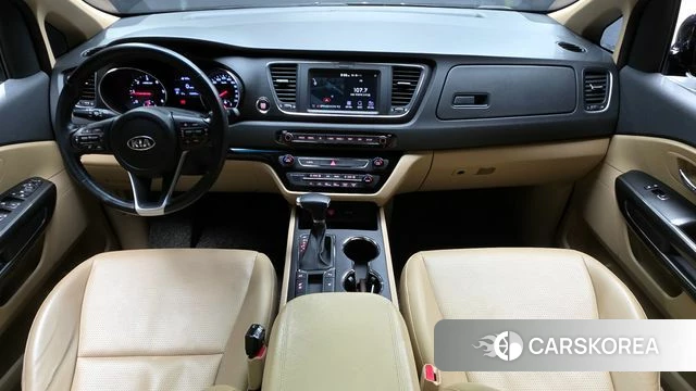 Kia The New Carnival id 4285208 из Кореи 17