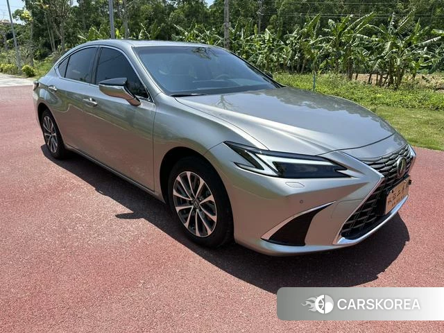 Lexus ES id 4301839 из Китая 10