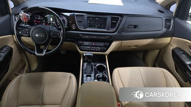 Kia The New Carnival id 4390255 из Кореи 17