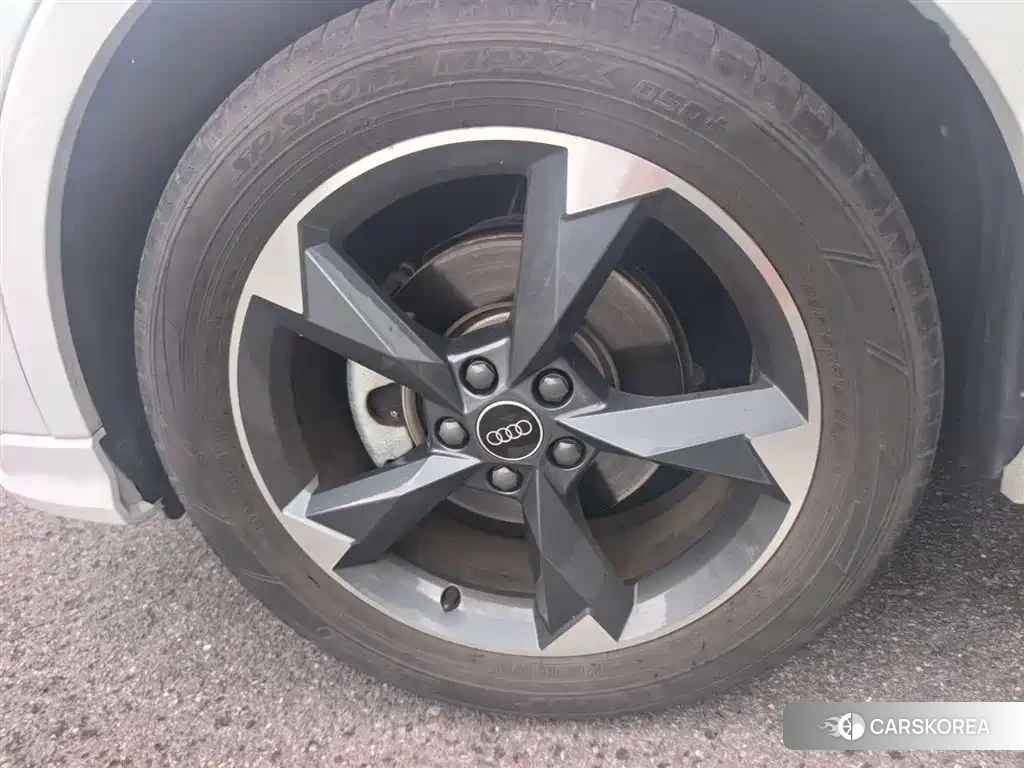 Audi Q3 id 4539075 из Китая 7
