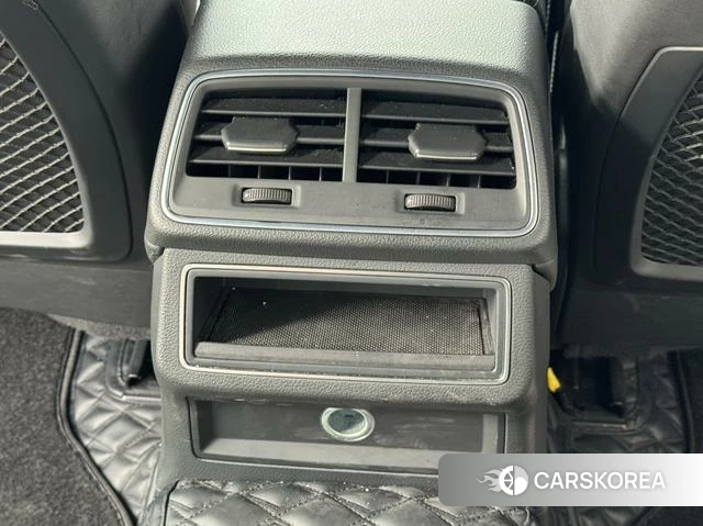 Audi A6L id 4272486 из Китая 13