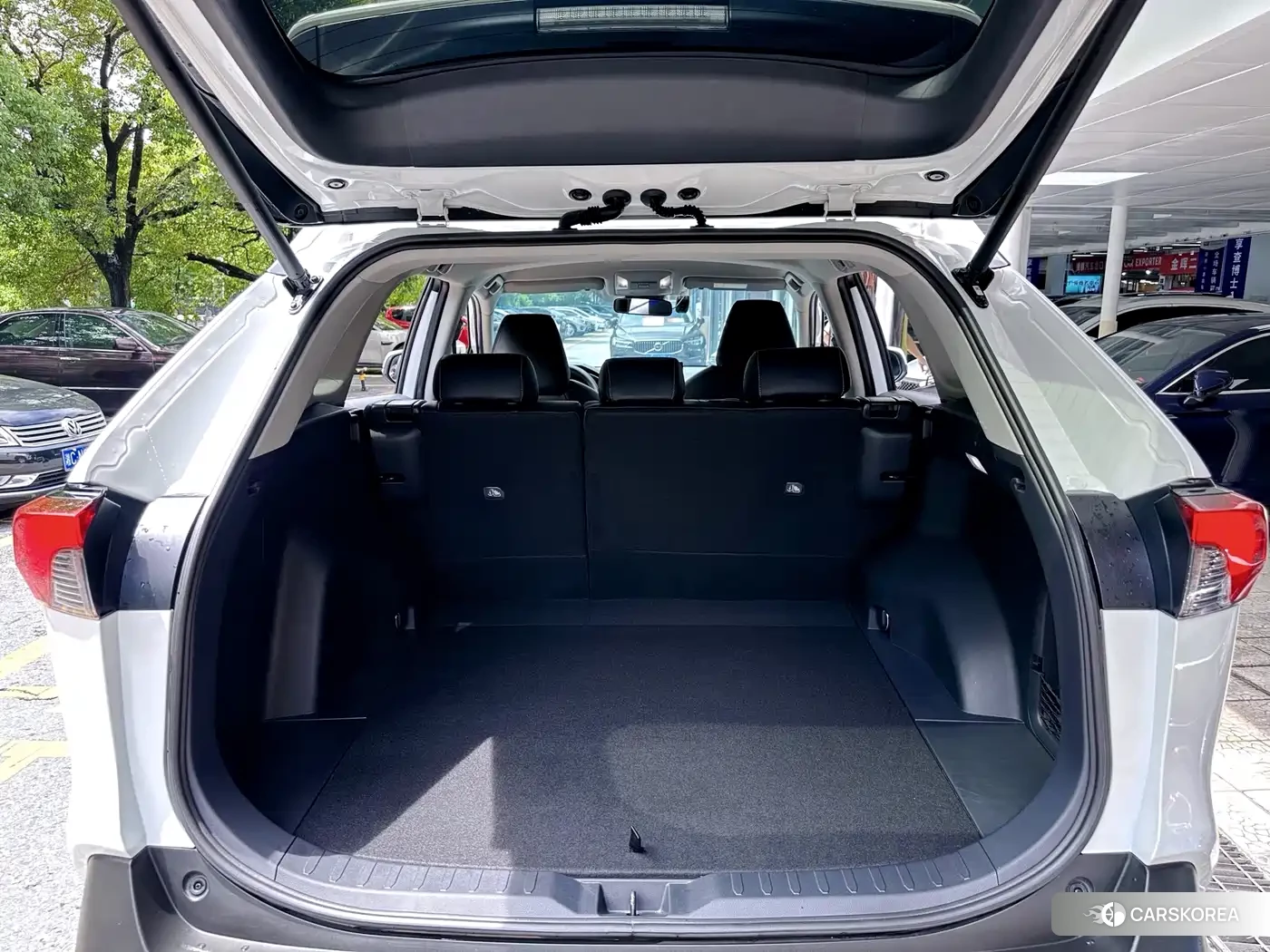 Toyota RAV4 id 4606988 из Китая 25