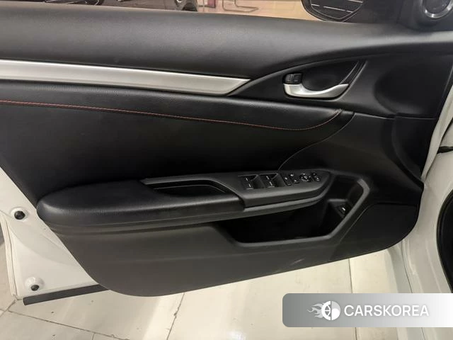 Honda Civic id 4261167 из Китая 10