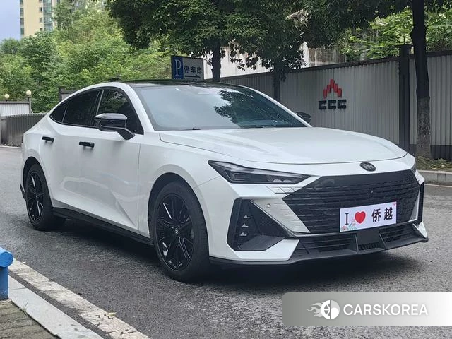 Chang'an UNI-V id 4393863 из Китая 16