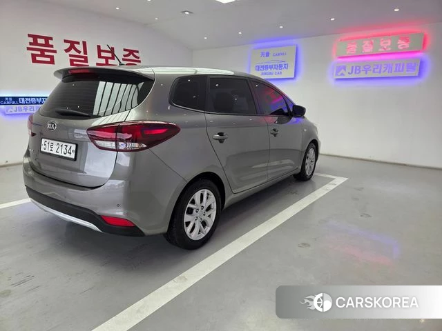 Kia The New Carens id 4568596 из Кореи 17