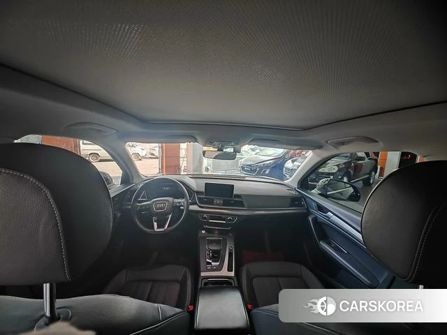 Audi Q5L id 4258621 из Китая 7