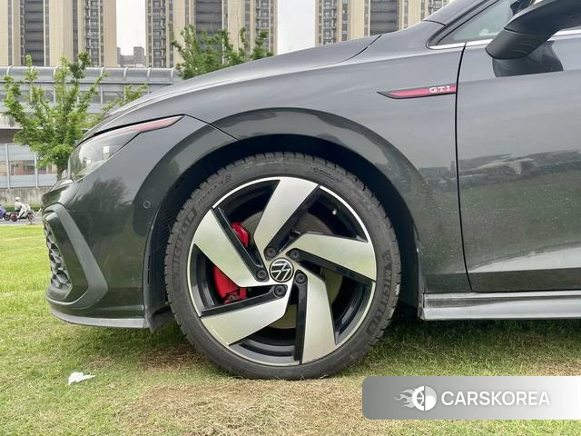 Volkswagen Golf GTI id 4278564 из Китая 12