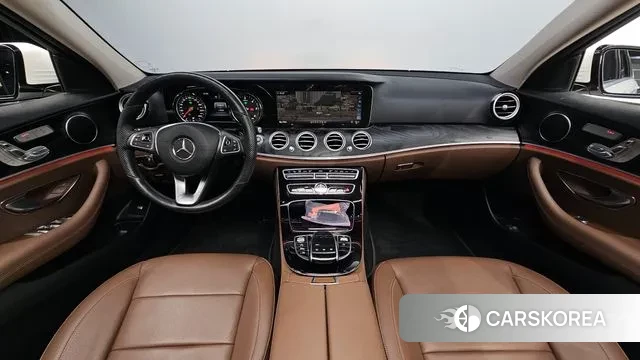 Mercedes-Benz E-Class W213 id 3292511 из Кореи 17