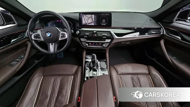 BMW 5 Series (G30) id 3519100 из Кореи 17