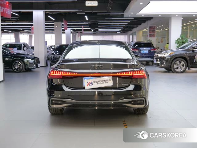 Audi A7L id 4263975 из Китая 17