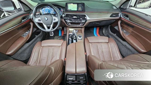 BMW 5 Series (G30) id 3899876 из Кореи 17