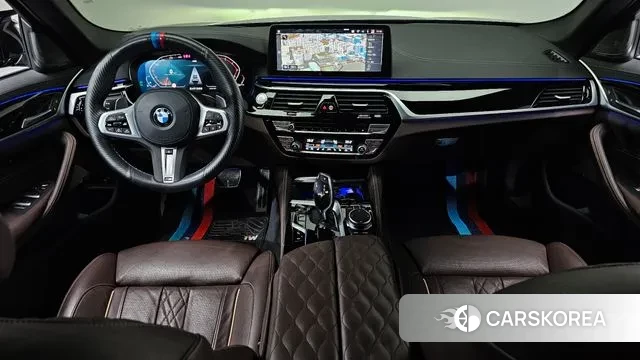 BMW 5 Series (G30) id 3478064 из Кореи 17