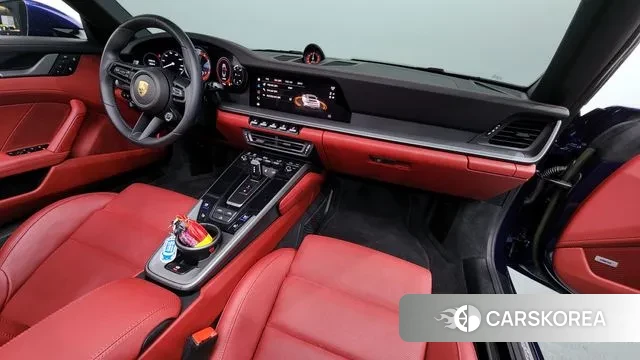 Porsche 911(992) id 3021833 из Кореи 17