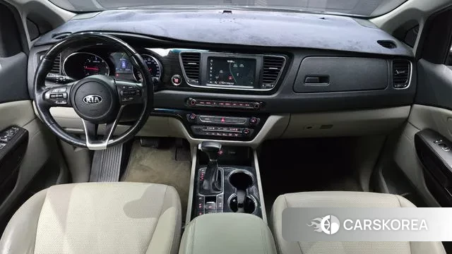 Kia The New Carnival id 3379919 из Кореи 17