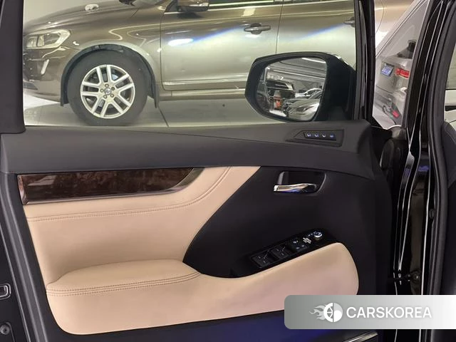 Toyota Elfa id 4266022 из Китая 15
