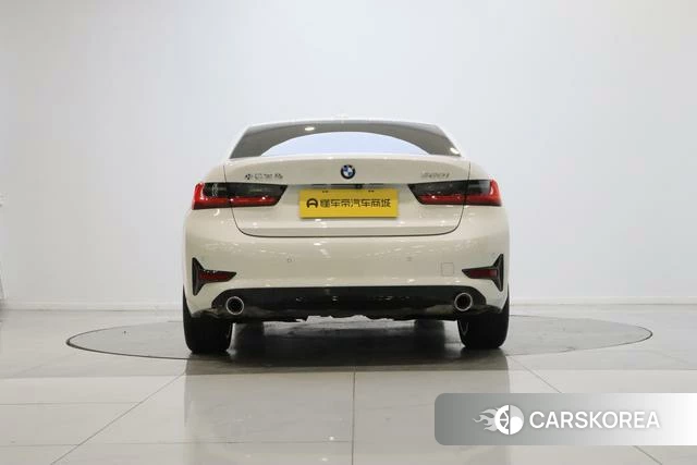 BMW 3 series id 4257775 из Китая 17