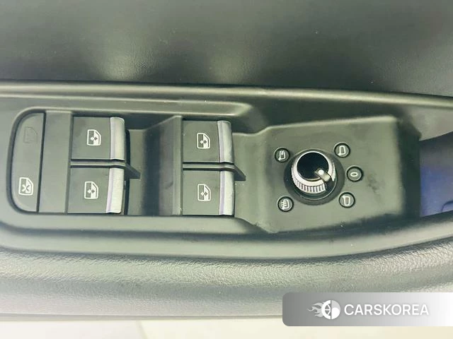 Audi A4L id 4393149 из Китая 23
