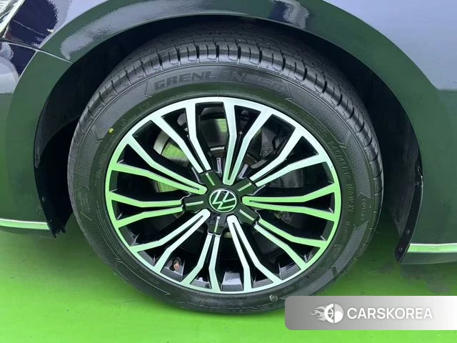 Volkswagen Huiang id 4240583 из Китая 10