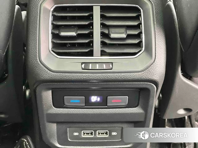 Volkswagen Tiguan L id 4258436 из Китая 25