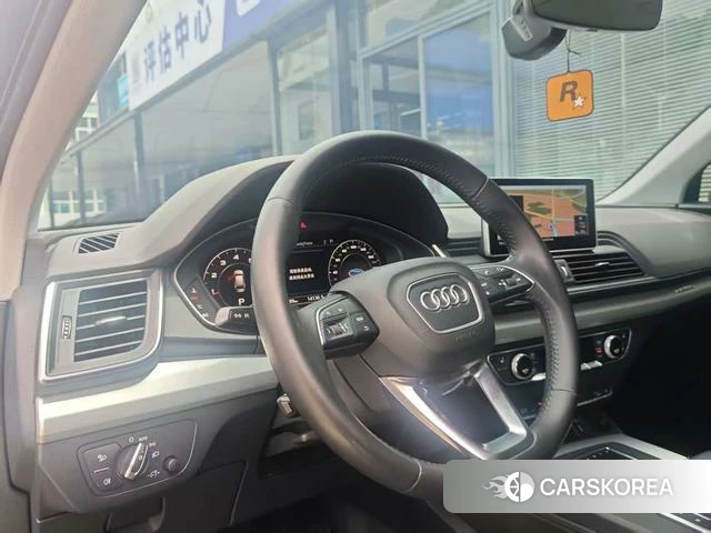 Audi Q5L id 4300348 из Китая 13