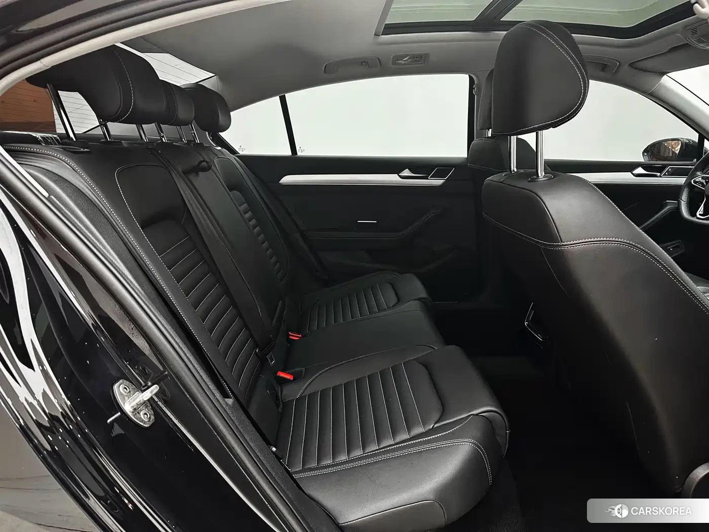 Volkswagen Magotan id 4576602 из Китая 21