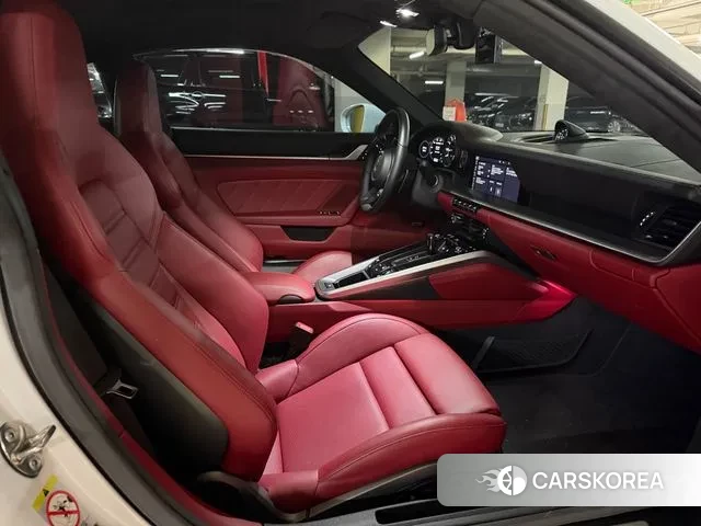 Porsche 911(992) id 3717664 из Кореи 14