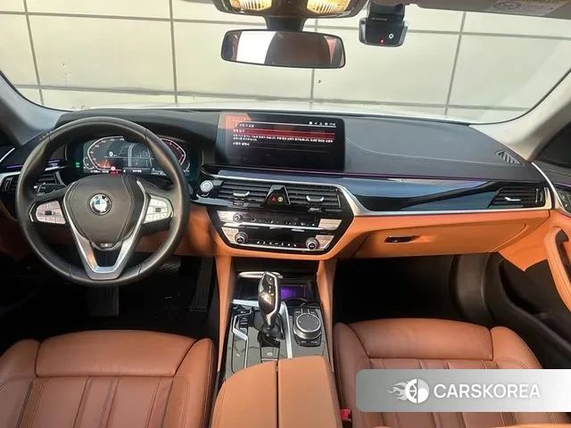 BMW 5 Series (G30) id 3675857 из Кореи 17