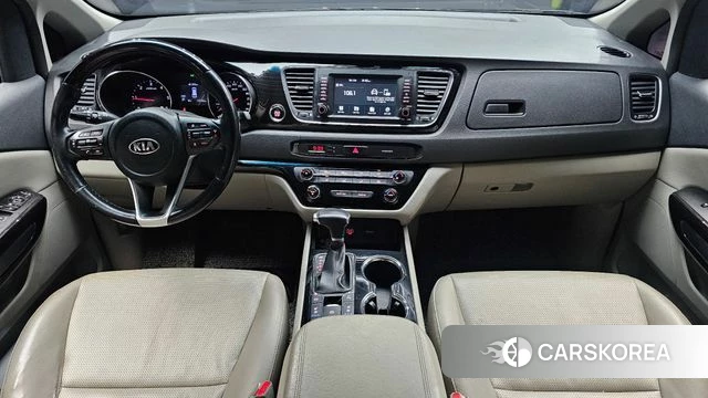 Kia The New Carnival id 4318121 из Кореи 17