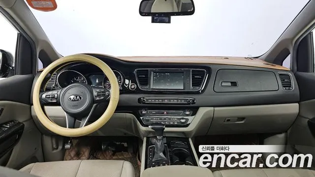 Kia All New Carnival id 2417456 из Кореи 17