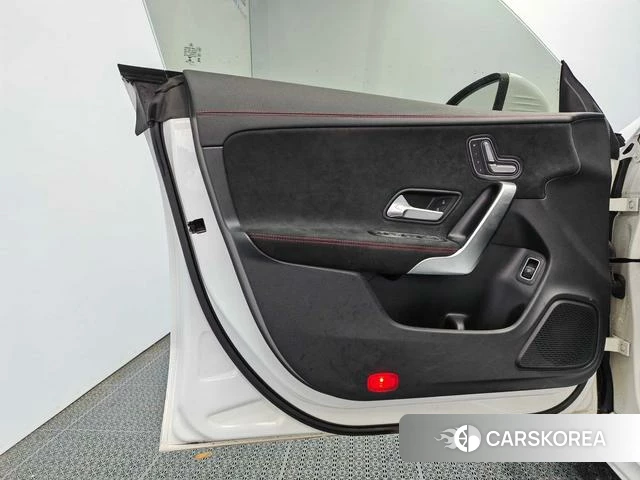 Mercedes-Benz CLA (import) id 3939345 из Китая 16