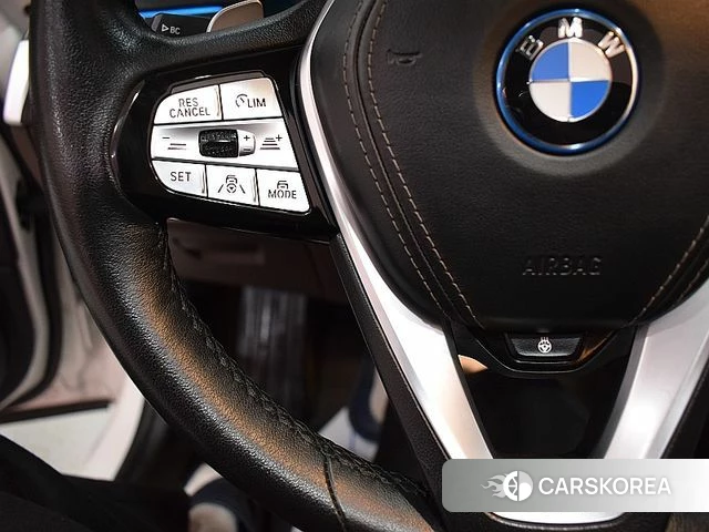 BMW 5 Series (G30) id 4893936 из Кореи 17