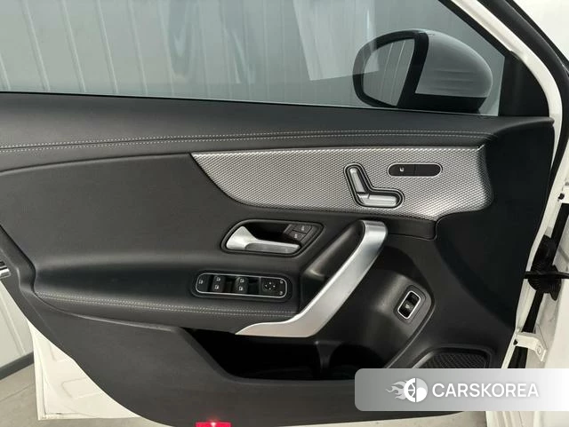 Mercedes-Benz Class A id 4367499 из Китая 19