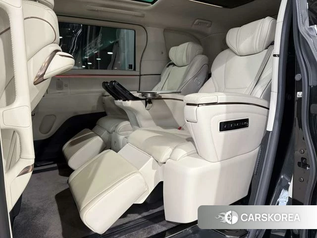 Lexus LM id 4272242 из Китая 25