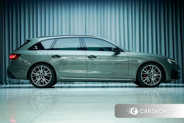Audi S4 id 4374448 из Китая 7
