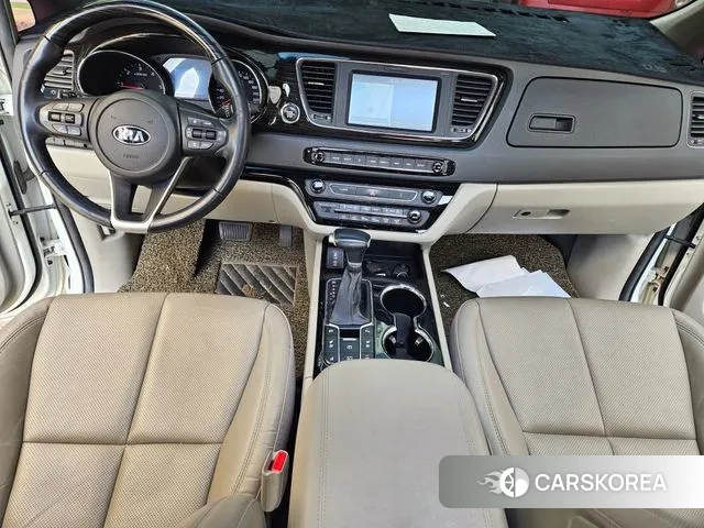 Kia The New Carnival id 3788953 из Кореи 17