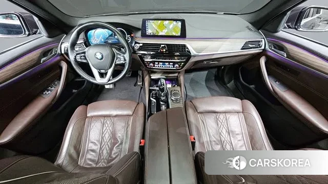 BMW 5 Series (G30) id 3714162 из Кореи 17