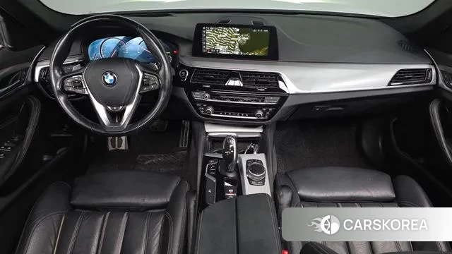 BMW 5 Series (G30) id 3413480 из Кореи 17