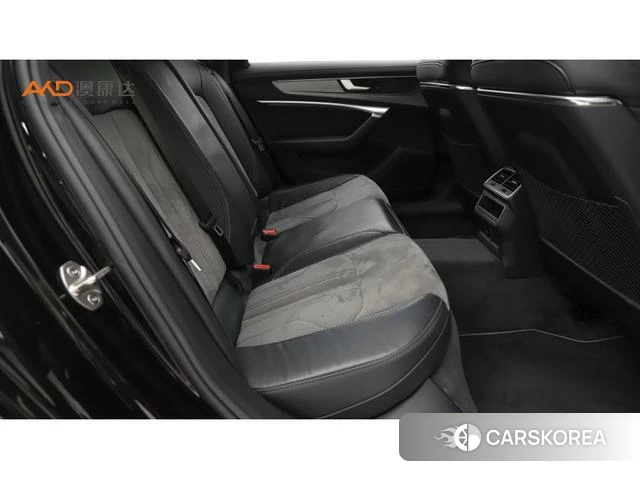 Audi A6L id 4291453 из Китая 7