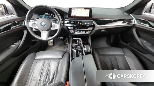 BMW 5 Series (G30) id 3541256 из Кореи 17