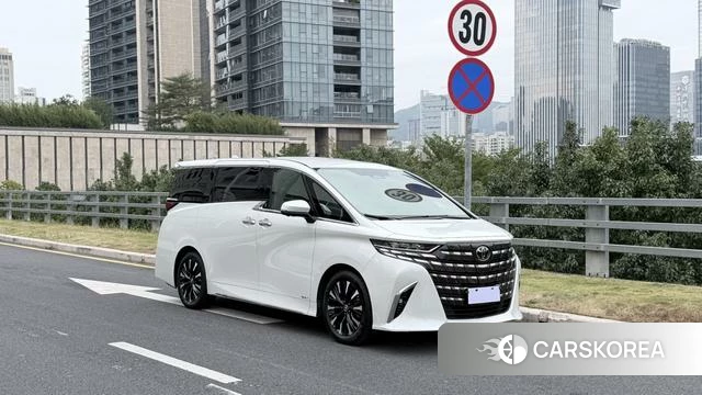 Toyota Elfa id 4274592 из Китая 9