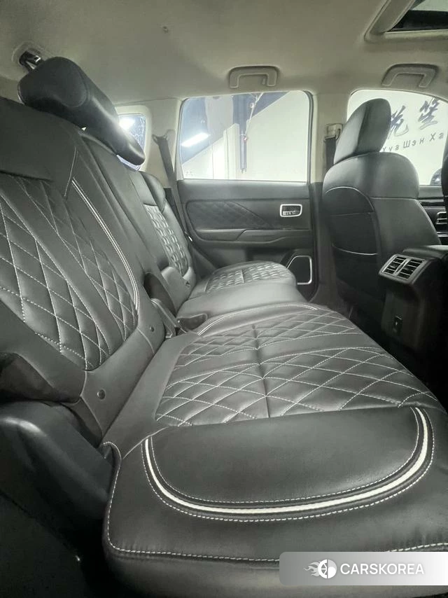 Mitsubishi  Outlander id 4218705 из Китая 16