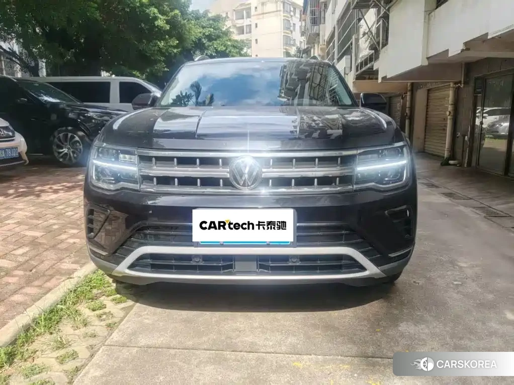 Volkswagen Touareg id 4654612 из Китая 7