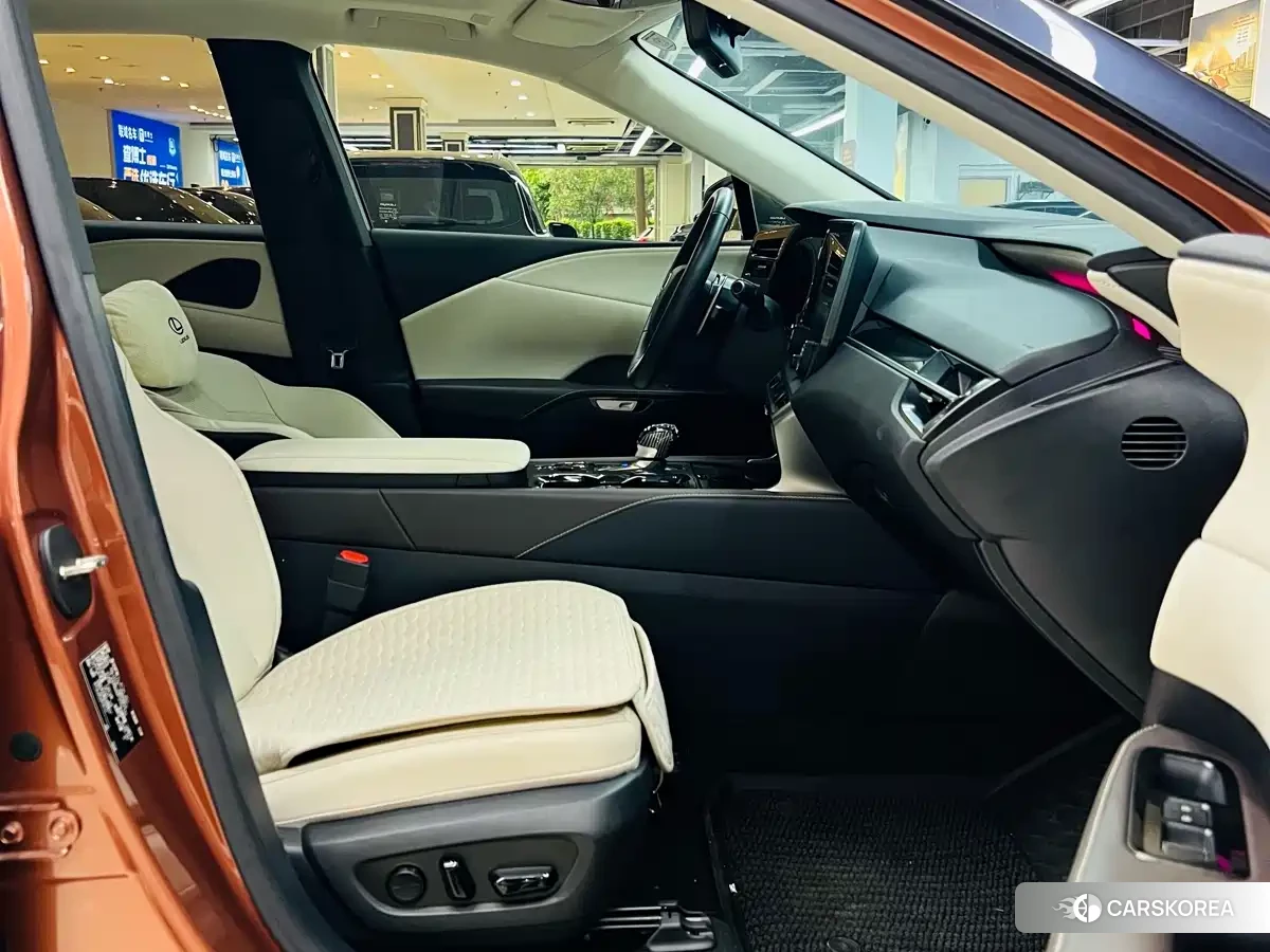 Lexus RX id 4514145 из Китая 16