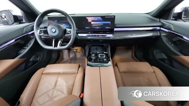 BMW 5 Series (G60) id 2958739 из Кореи 17