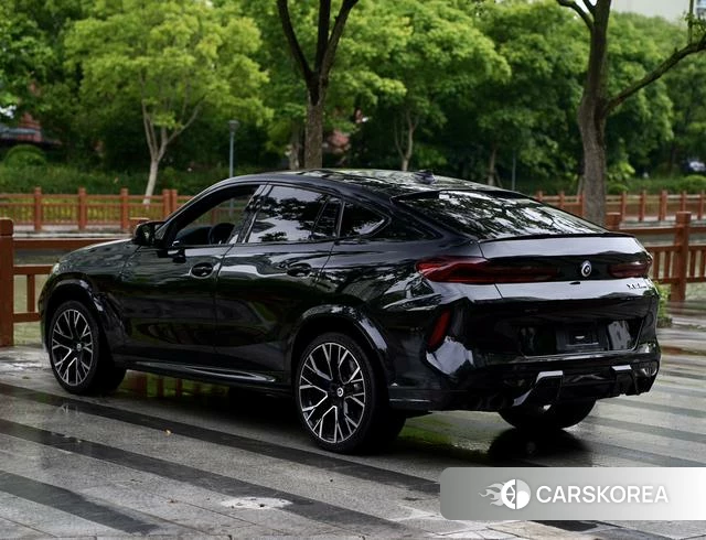 BMW X6 M id 4359668 из Китая 12