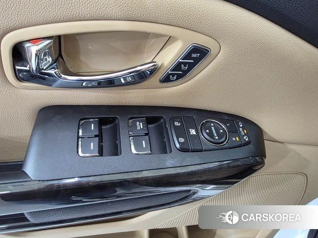 Kia The New Carnival id 4900655 из Кореи 17