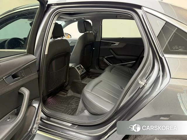 Audi A4L id 4329229 из Китая 17