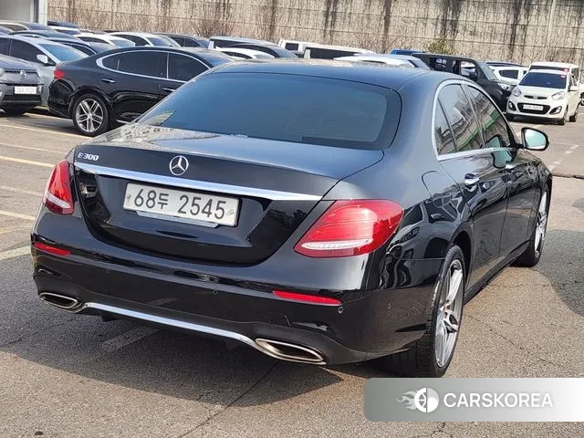 Mercedes-Benz E-Class W213 id 3694990 из Кореи 17